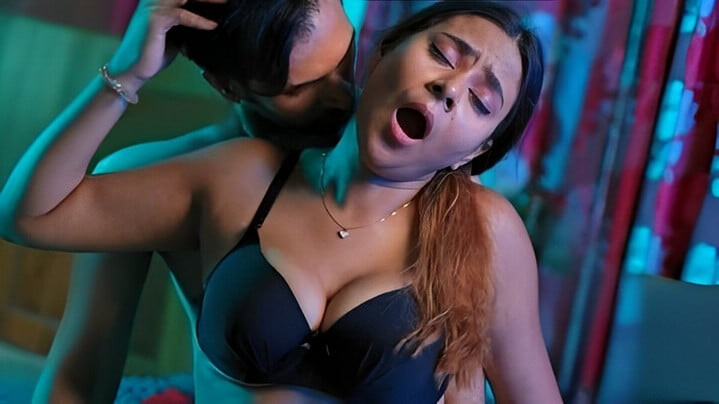Ghapa Ghap EP4 Hot Hindi Web Series – LookEntertainment